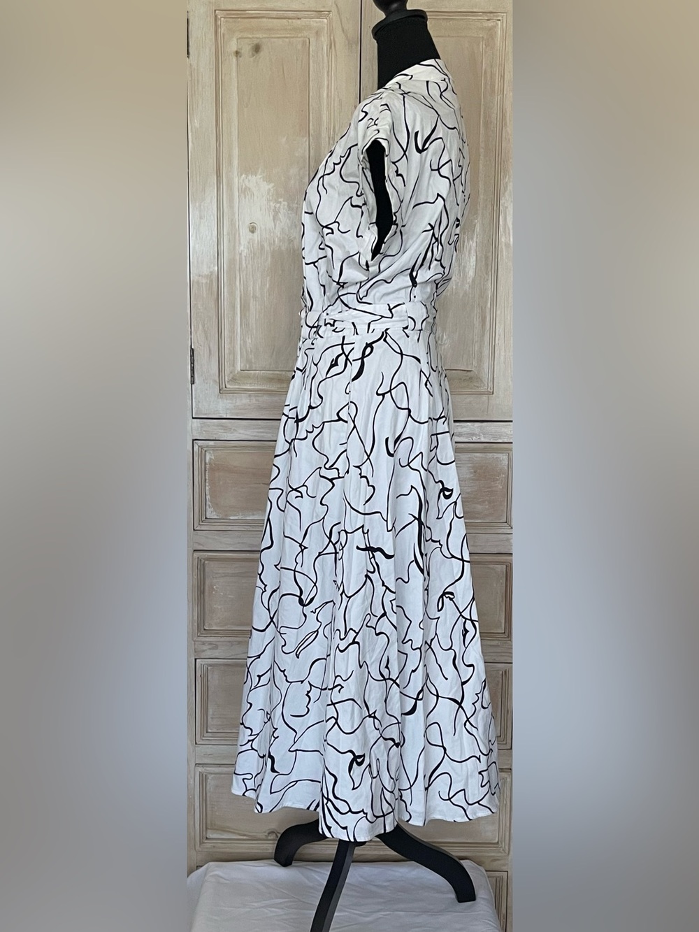 Elie Tahari White Abstract Print Wrap Maxi Dress Belted Kimono Sleeve Size 6 - Picture 4 of 10